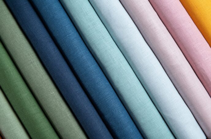 Non-halogenated synthetic textile fire safety