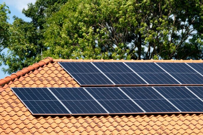 Fire risks of photovoltaic DC inverters